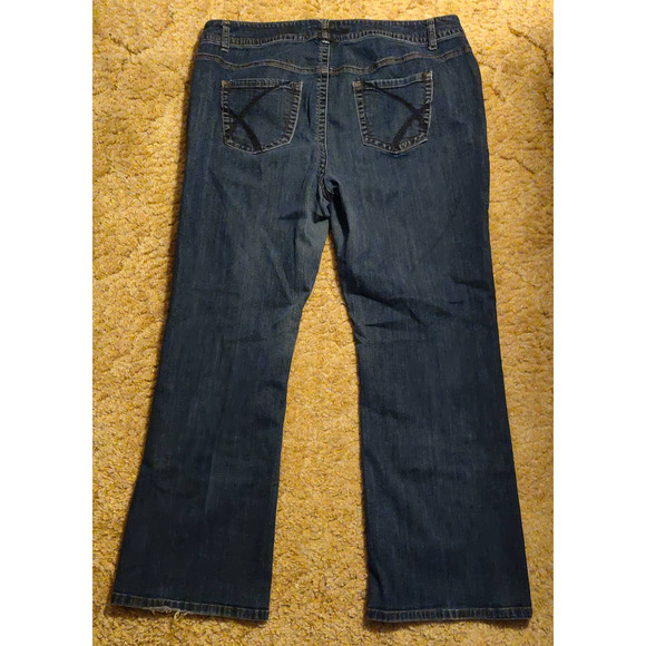 LANE BRYANT WOMEN'S BLUE JEANS BOOTCUT SIZE 20 (see photos for measurements) - Picture 5 of 5